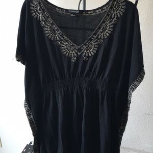 Black top w/ flower embroidery